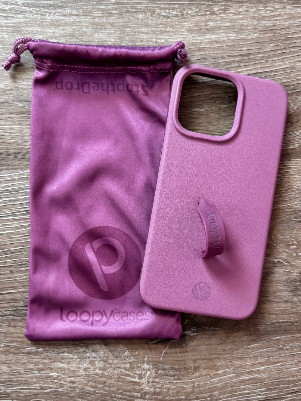 iPhone 15 Pro Max Loopy Case